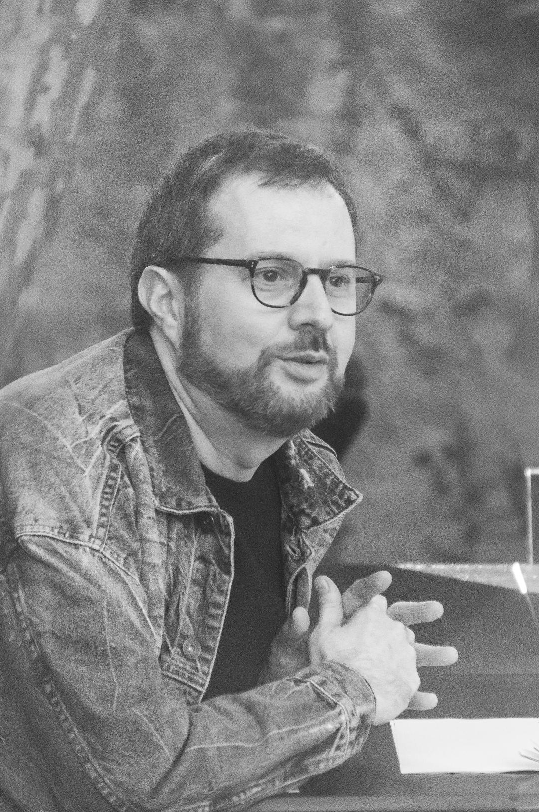 Valdir do Nascimento Flores 